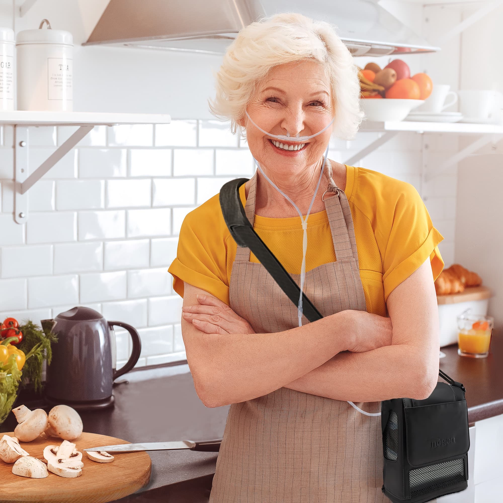 Inogen: G5 kitchen lifestyle graphic